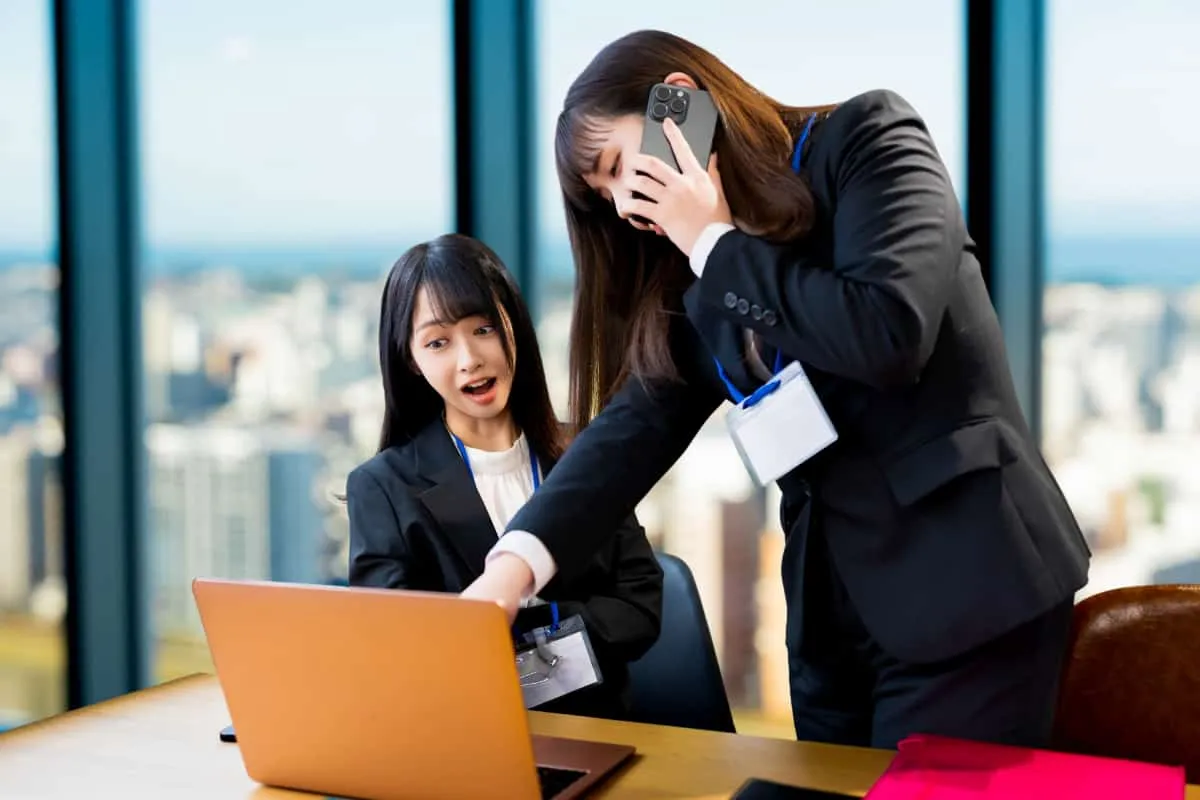 ビジネスチャットと電話の使い分け方