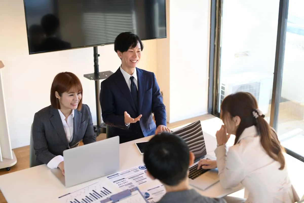 ビジネスでのコミュニケーション力を高めるポイント