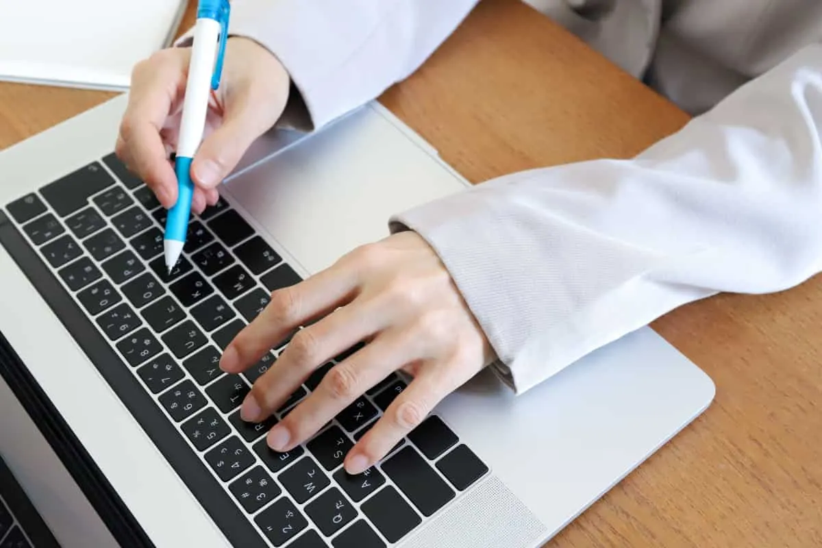 動画の文字起こしアプリを比較するポイント