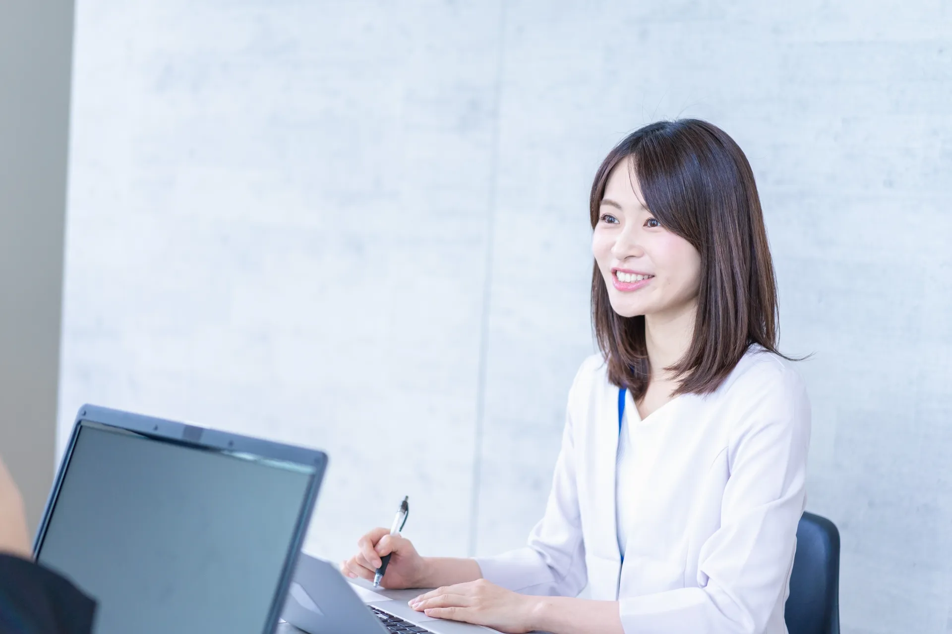 ブラウザで使える文字起こしサイトの具体的な活用シーン