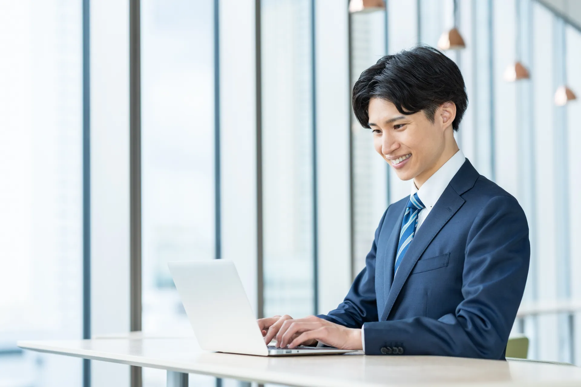 国産ビジネスチャットの選び方