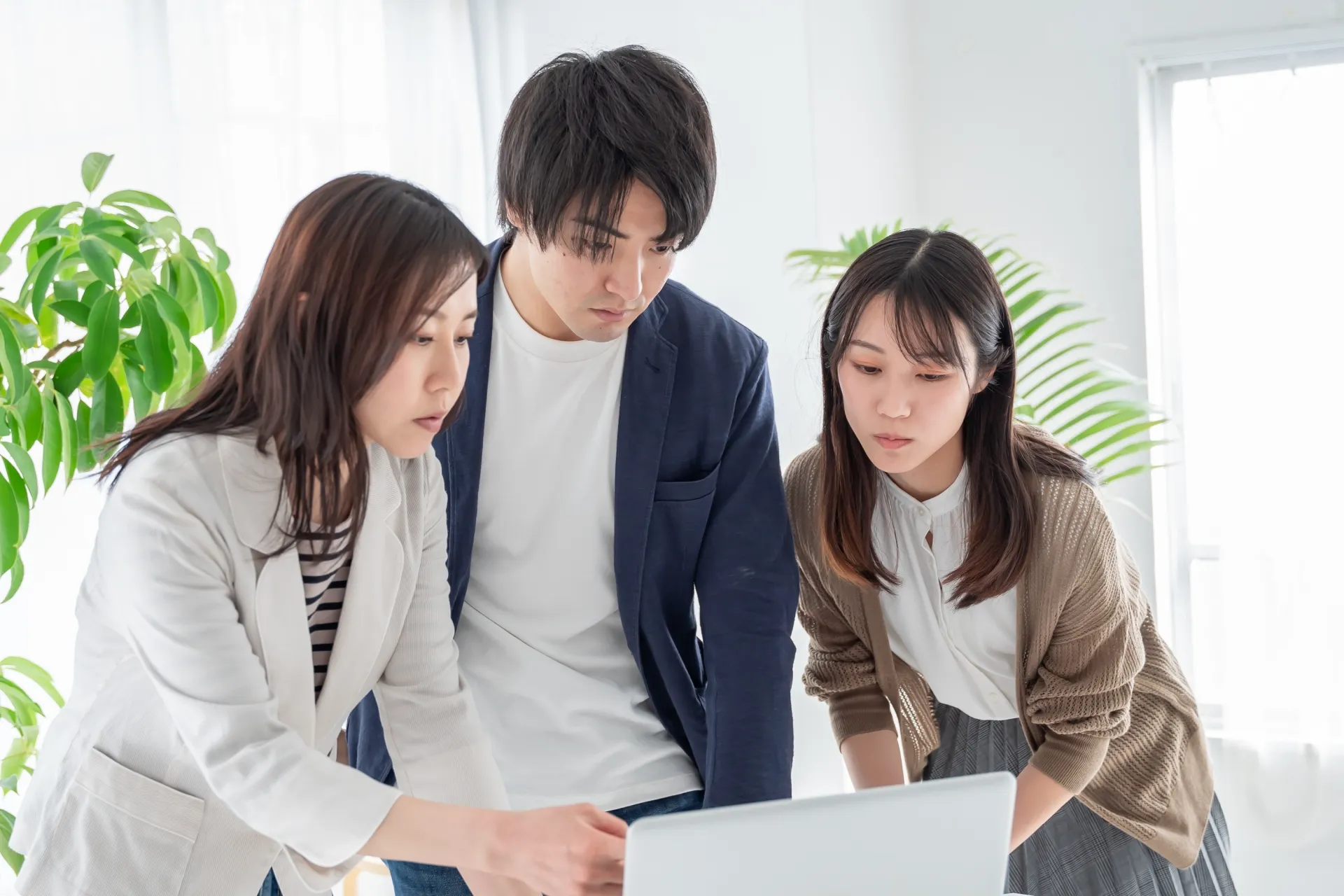 社内SNSの評価！デメリットは？