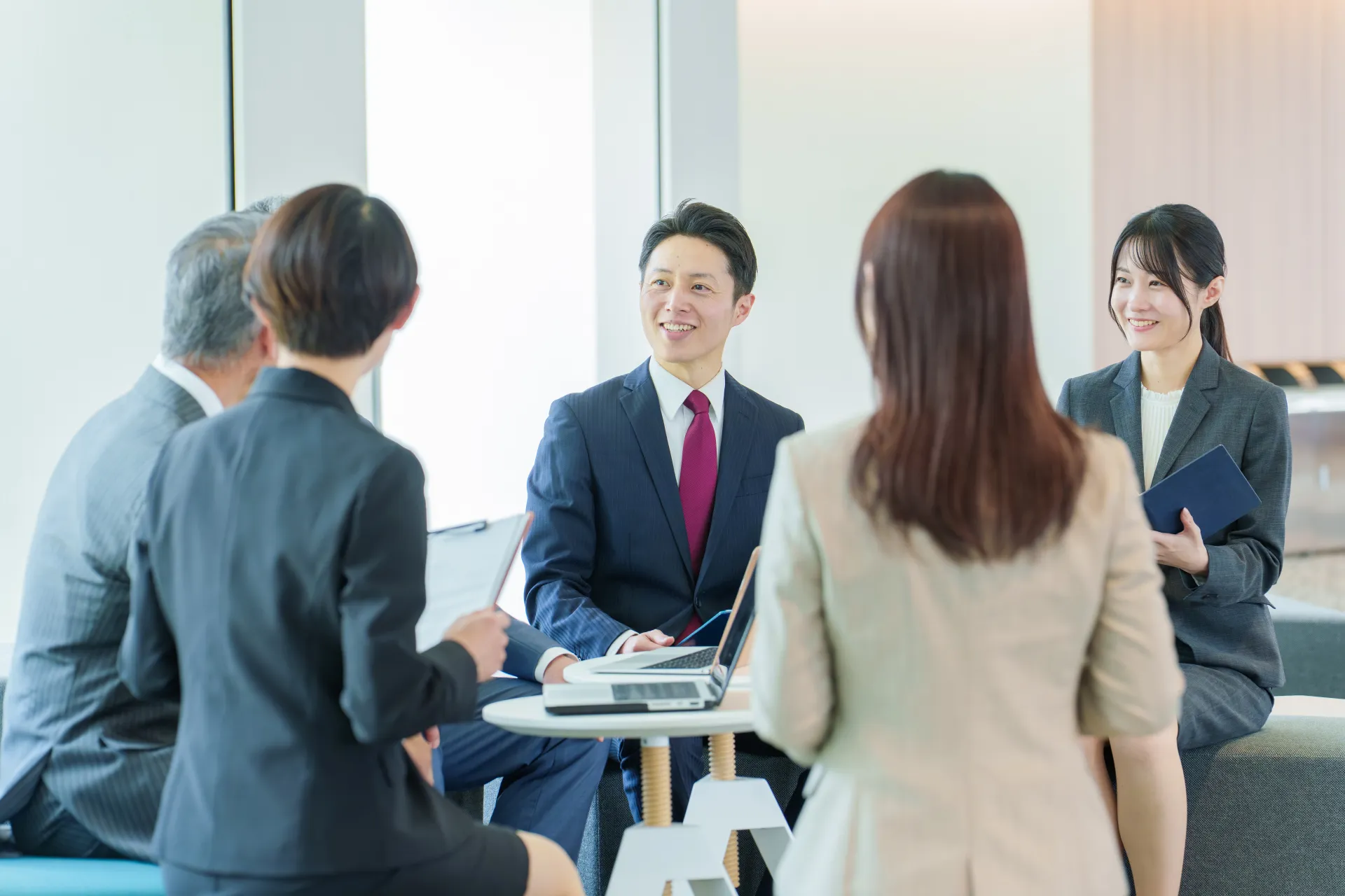 情報共有がチームワークに不可欠な理由