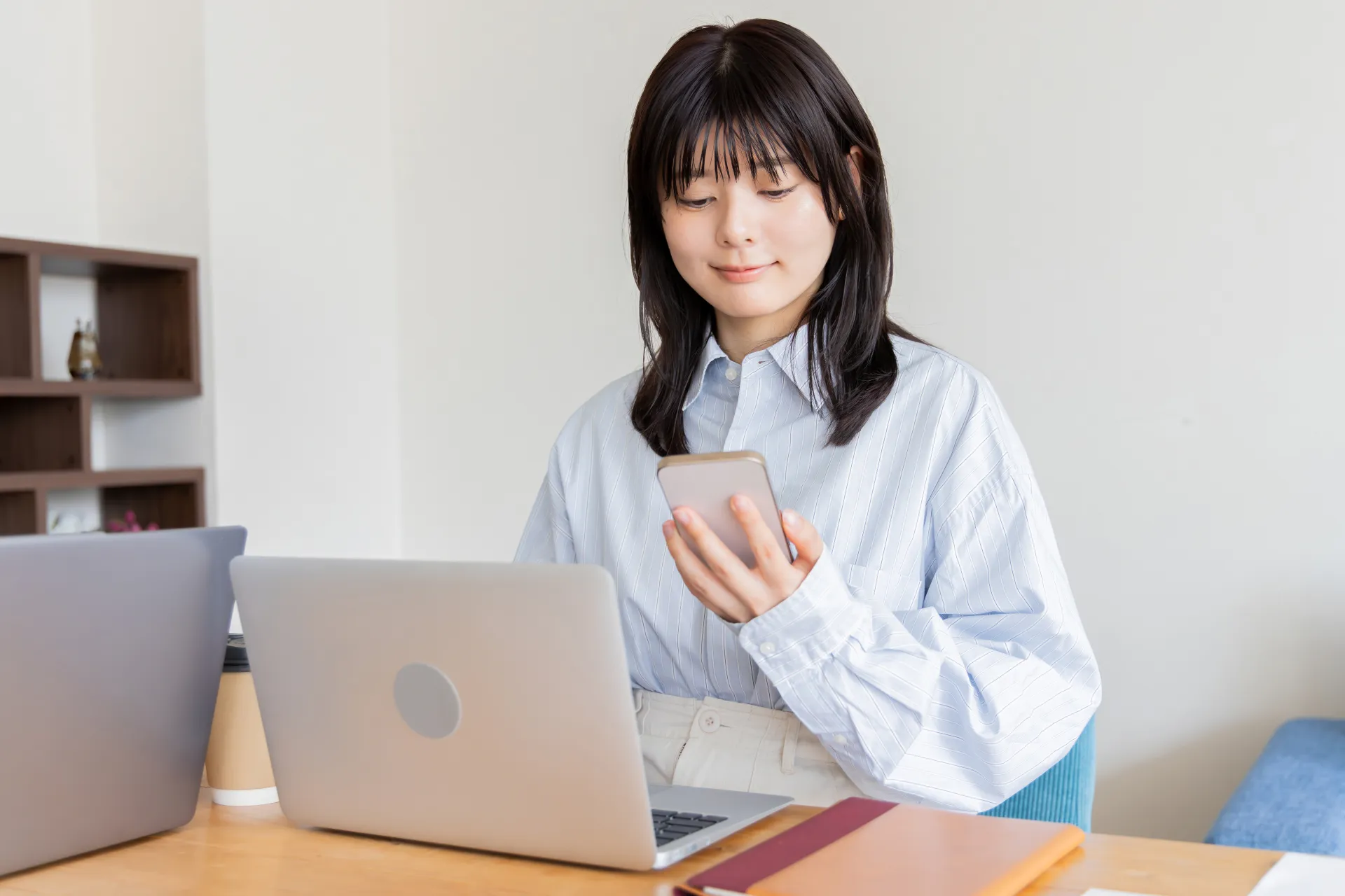 【テンプレートあり】業務連絡をするときのコツと連絡手段ごとの注意点を解説